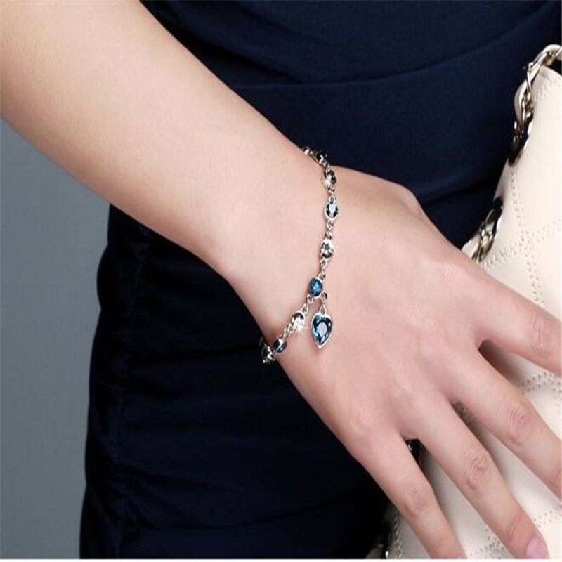 Luxury Heart-Shaped Chain Bracelet Charming Women's Wedding Party Blue Crystal Bracelet Jewelry Gift For The New Year Accesories - luckacco