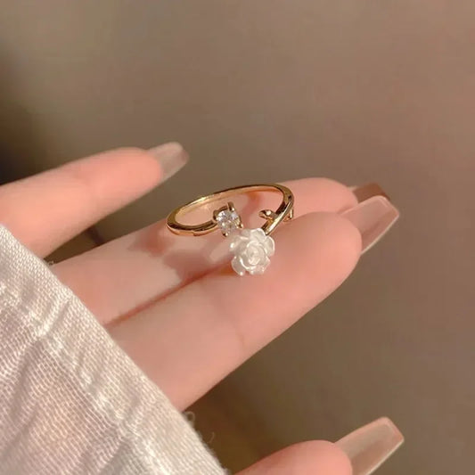 Luckacco New Trend Luxury Rings for Women Gold Plated Stainless Steel Rose Ring Fashion Aesthetic Jewelry Temperament Anillos Mujer