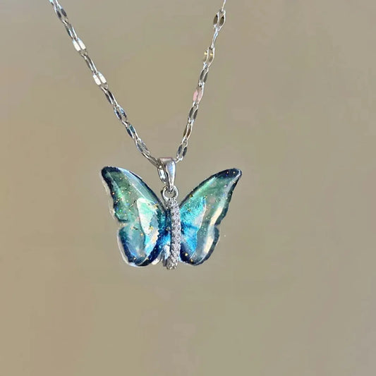 Luckacco 1pcs Gold Butterfly Series Copper Encrusted Zircon Pendant Titanium Steel Chain Simple And Elegant Necklace