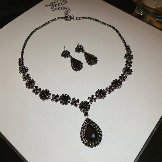 Luckacco Shiny Crystal Necklace Earrings Women's Fashion Big Water Droplet Rhinestone Necklaces Wedding Evening Dress Jewelry Set