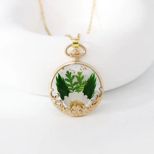 Luckacco Elegant Dried Flower Charm Necklace Handmaking Epoxy Resin Flowers Necklace Unique Plant Design Series Chain Necklace
