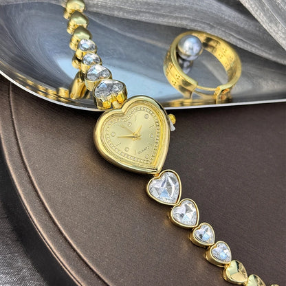 Luckacco Women's heart-alloy case Sparkly cute heart-shaped glass rhinestone bracelet Elegant stylish quartz watch