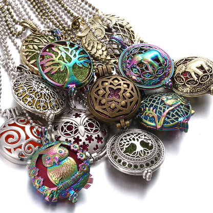 Luckacco New Aroma Kaleidoscope Retro Necklace Antique Locket Pendant Magnetic Perfume Essential Oil Diffuser Locket Aromatherapy Jewelry