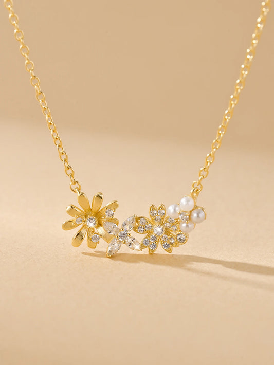 Luckacco Hot Selling 925 Sterling Silver Necklace Inlaid With Zircon Flowers And Pearls, With A Niche Design And Gentle Temperament.