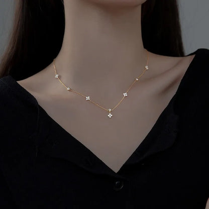 Luckacco Temperament Trend Four Leaf Zircon Flower Pendant Necklaces for Women Exquisite Stainless Steel Chokers Jewelry Anniversary Gift