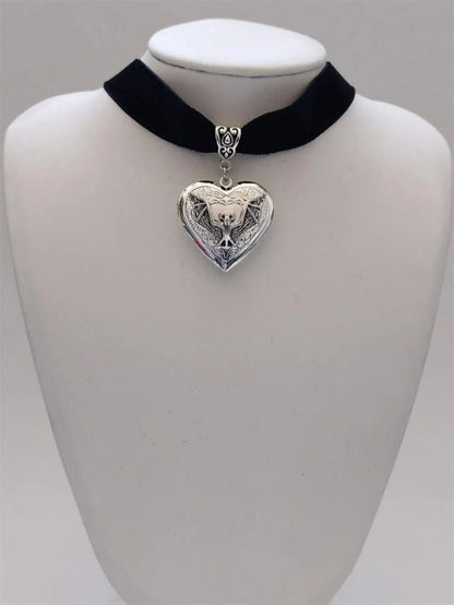 Luckacco Hip-hop Retro Silver Color Stainless Steel Bat Relief Stereo Heart Pendant Necklace for Women Men Fashion Rock Jewellery Gifts