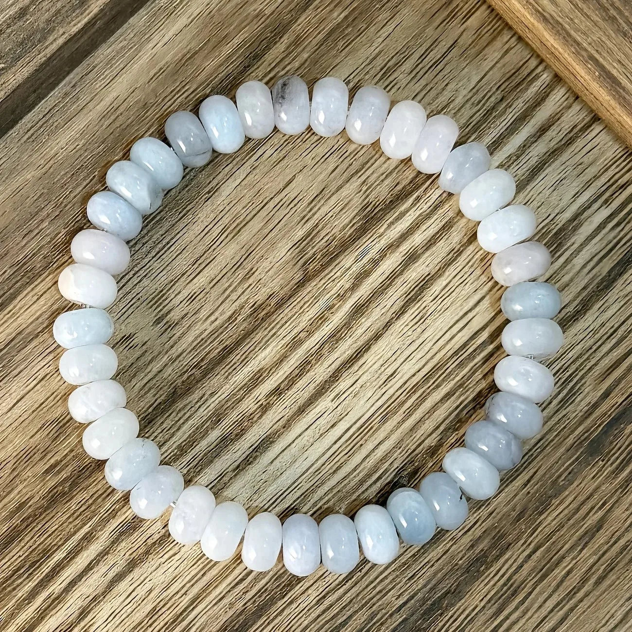 luckacco elegant lavender stone bracelet can help alleviate anxiety, maintain calmness and help relax nerves, and promote sleep