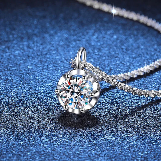 Luckacco 1/2CT Glassic Sparkling Round Cut Moissanite Pendant for Women Test Passed Lab Grown Diamond 925 Sterling Silver Elegant
