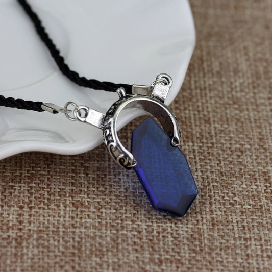 Luckacco DMC Devil Maycry Pendant Necklace Devil Hunter Dante Perfect Amulet Red Crystal Necklaces for Women Men Choker Jewelry
