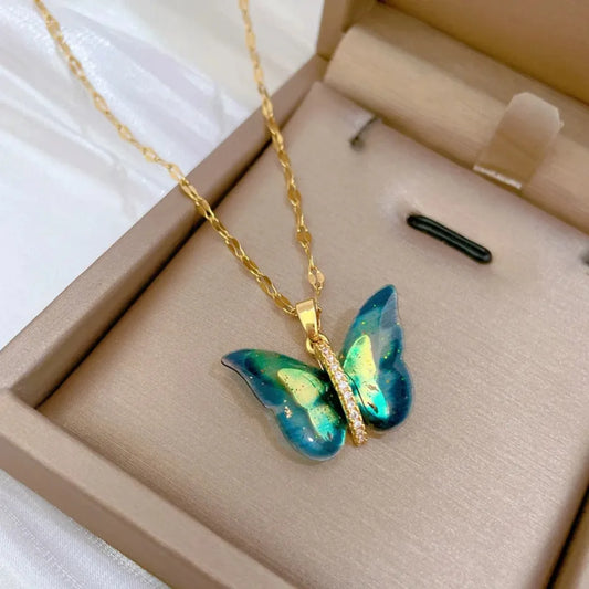 Luckacco 1pcs Gold Butterfly Series Copper Encrusted Zircon Pendant Titanium Steel Chain Simple And Elegant Necklace