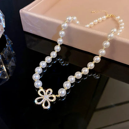 Luckacco 2023 New Fashion Trend Unique Design Delicate Vintage Zircon Flower Pearl Necklace Women Jewelry Wedding Party Premium Gift