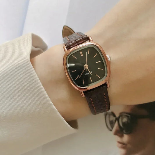 Luckacco Retro Brown Women Watches Qualities Small Ladies Wristwatches Vintage Leather Bracelet Watch Fashion Brand Female Envío Gratis