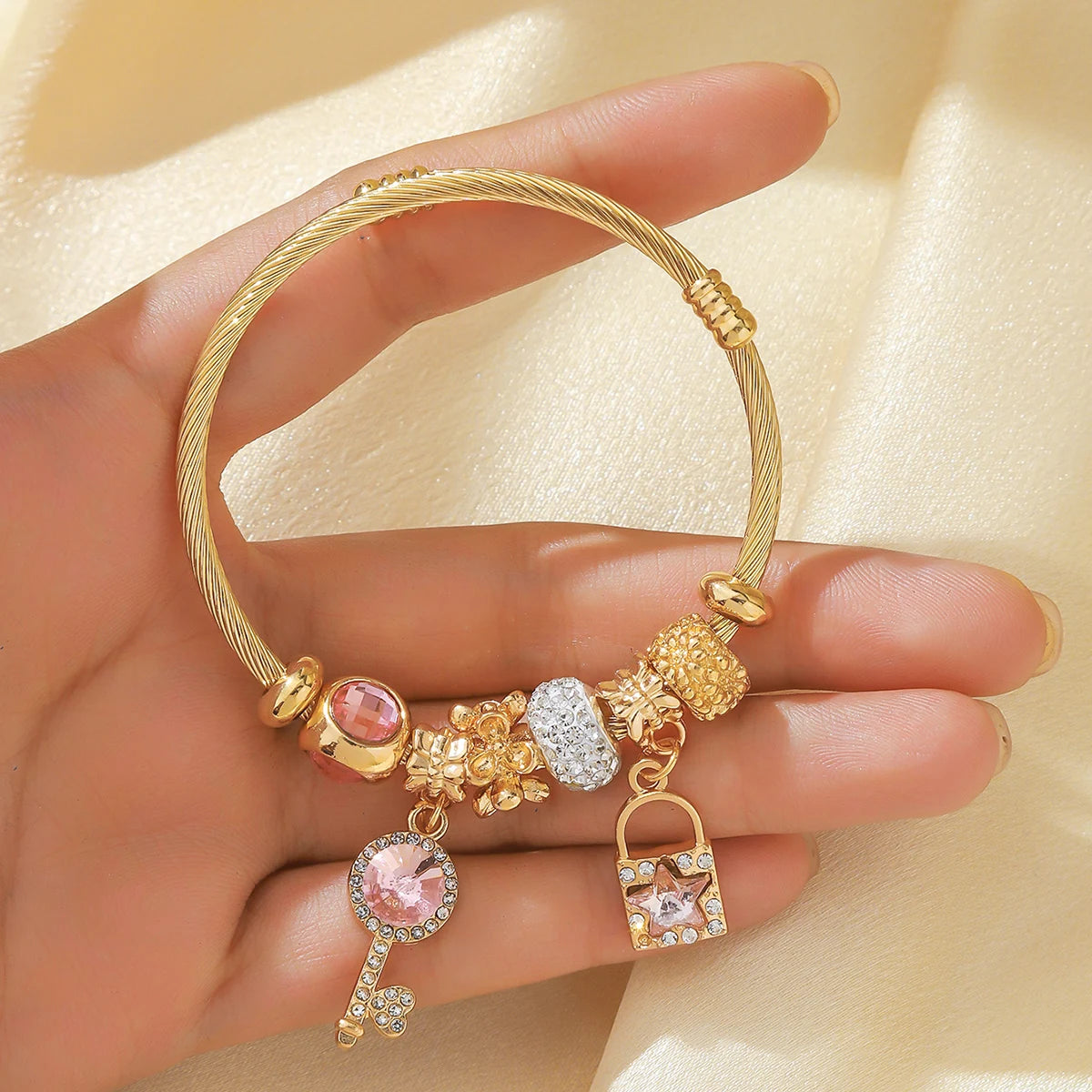 luckacco 1pc women's fashion pan family multi element beaded key lock bracelet bracelet date travel banquet party festival dressing gift