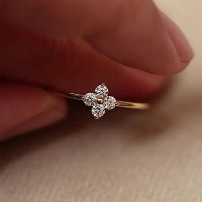 Luckacco Fashion New Flower Stainless Steel Ring for Women Personalized Exquisite Crystal Ring Jewelry Accessories Exquisite Gift Jewelry