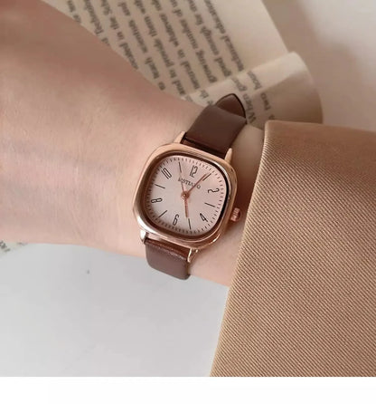 Luckacco Casual Wrist Watches Retro Square Quartz Digital Mini Dial Leather Strap Fashionable Clock Waterproof Wristwatch for Women