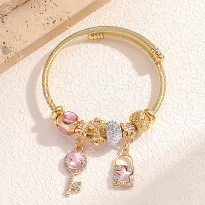 Luckacco 1PC Women's Fashion Pan Family Multi Element Beaded Key Lock Bracelet Bracelet Date Travel Banquet Party Festival Dressing Gift