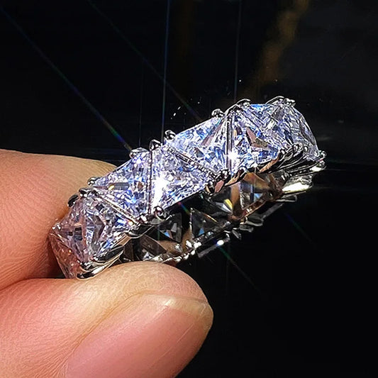Luckacco Luxurious 925 Sterling Silver Ring, Triangular Zircon Ring with Aaa Zircon Crystal, Engagement Jewelry Gift for Women