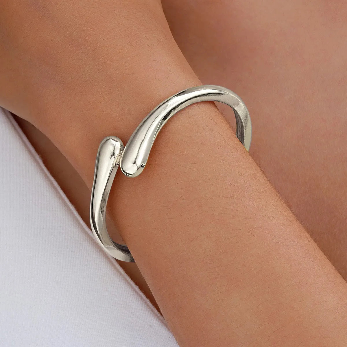 luckacco 4pcs/set fashion snake green gemstone bangle rhinestone full metal bracelets for women birthday party wedding jewerly gifts