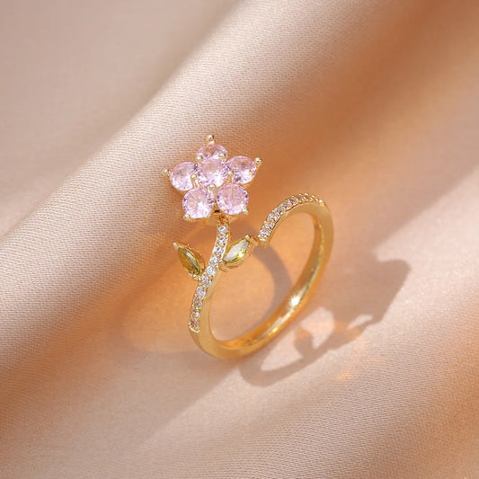 Luckacco Luxury Zircon Four-leaf Clover Rotating Ring Lucky Transfer Jewelry Gift for Children Tik Tok Same Style for Women for Friends