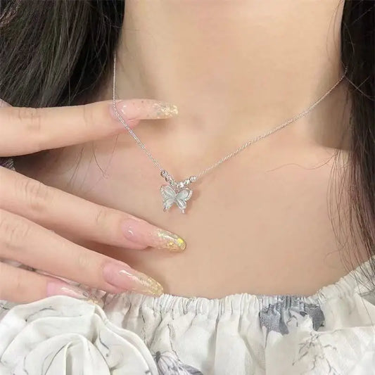 Luckacco New 925 Sterling Silver Butterfly Necklace Simple Personality Charm Animal Pendant Birthday Gift for Women Exquisite Jewelry