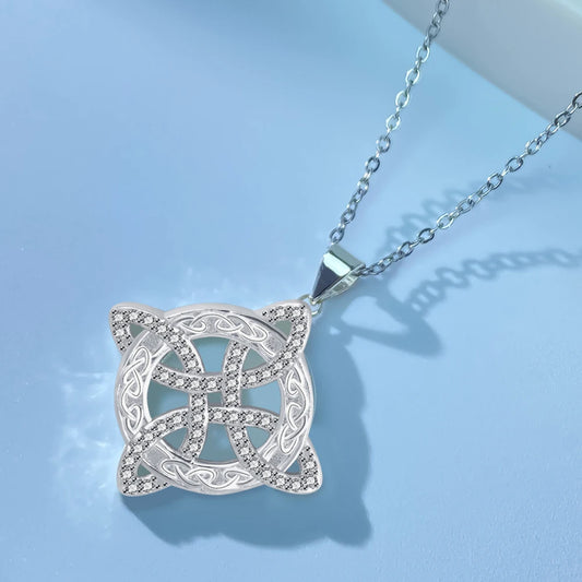 Luckacco 925 Thai Silver Classic Witch Knot Necklace With Zircons Trinity Knot Good Luck CZ Charm Wiccan Symbol Protection Jewelry