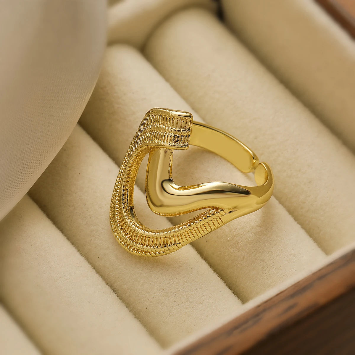 luckacco 31styles luxury aaa cubic zirconia inlay copper wedding jewelry gold color statement geometric rings for elegant women