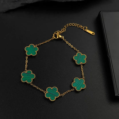 Luckacco Mussel five-leaf plum blossom stainless steel women's exquisite chain bracelet, 18K gold plated, light luxury, lucky jewelry