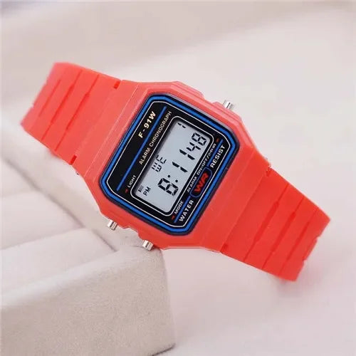 Luckacco Retro Square Electronic Watches Digital Display Women Men Watch Rose Gold Silver Luxury Ladies Wristwatches Relojes Para Mujer