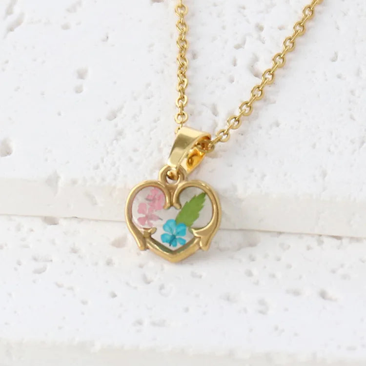 luckacco elegant dried flower charm necklace handmaking epoxy resin flowers necklace unique plant design series chain necklace