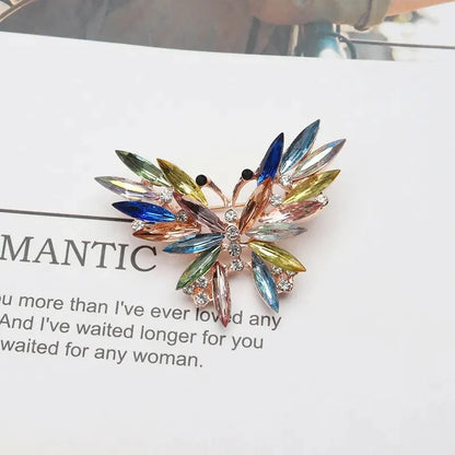 Luckacco Trendy Multicolour Alloy Butterfly Brooches For Women Metal Crystal Insect Brooch Party Birthday Winter Jewelry