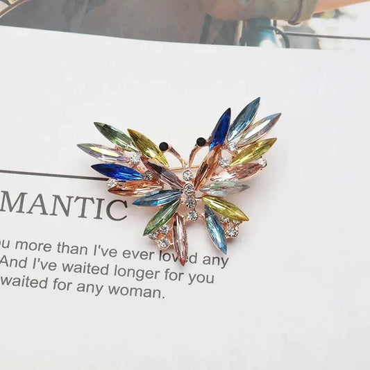 Luckacco Trendy Multicolour Alloy Butterfly Brooches For Women Metal Crystal Insect Brooch Party Birthday Winter Jewelry