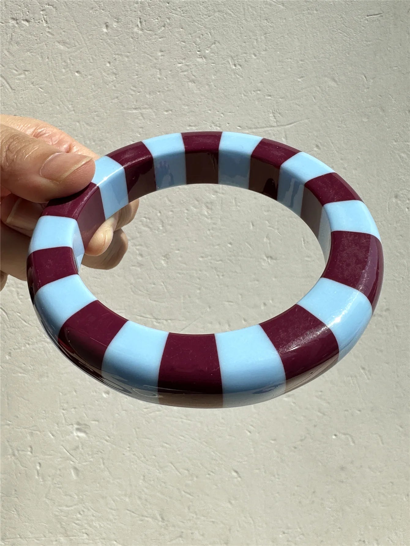 luckacco color-blocked striped resin bracelet minimalist dopamine-hunting girl color palette stylish charm women's layered jewelry