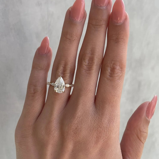 Luckacco Hot Selling Gold Plated Stainless Steel Rings For Women water drop Zircon Wedding Ring Jewelry Accessories  Size 6-11
