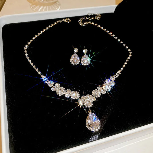 Luckacco Shiny Crystal Necklace Earrings Women's Fashion Big Water Droplet Rhinestone Necklaces Wedding Evening Dress Jewelry Set