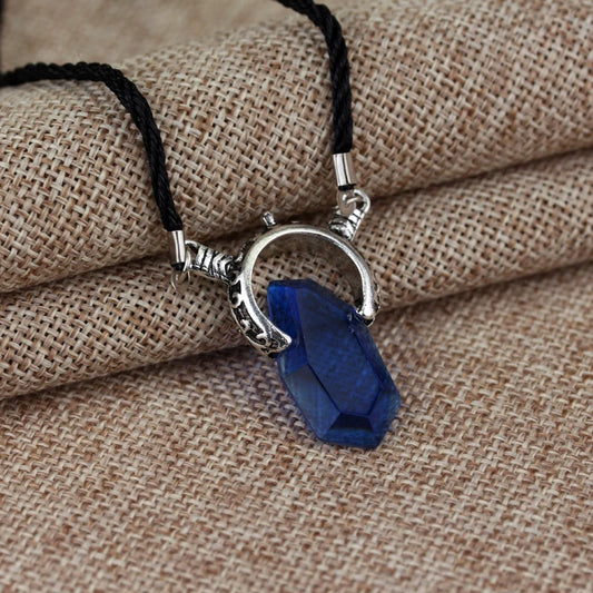Luckacco DMC Devil Maycry Pendant Necklace Devil Hunter Dante Perfect Amulet Red Crystal Necklaces for Women Men Choker Jewelry