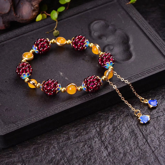 Luckacco Ethnic Cute Natural Garnet Strand Bracelets Multicolor Hand-Knitted Pomegranate Crystal Charming Bracelet Fine Jewelry For Women