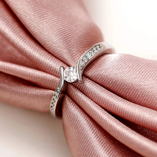Luckacco daily picks Exquisite Cross Finger Rings with Round Cubic Zirconia Wedding Accessories for Women Simple and Elegant Female Jewelry