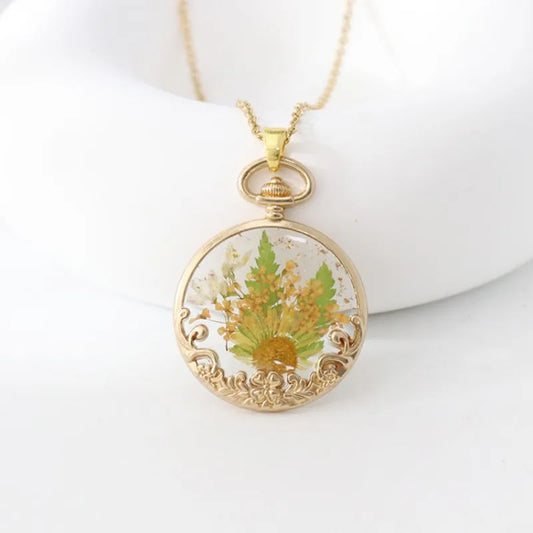 Luckacco Elegant Dried Flower Charm Necklace Handmaking Epoxy Resin Flowers Necklace Unique Plant Design Series Chain Necklace