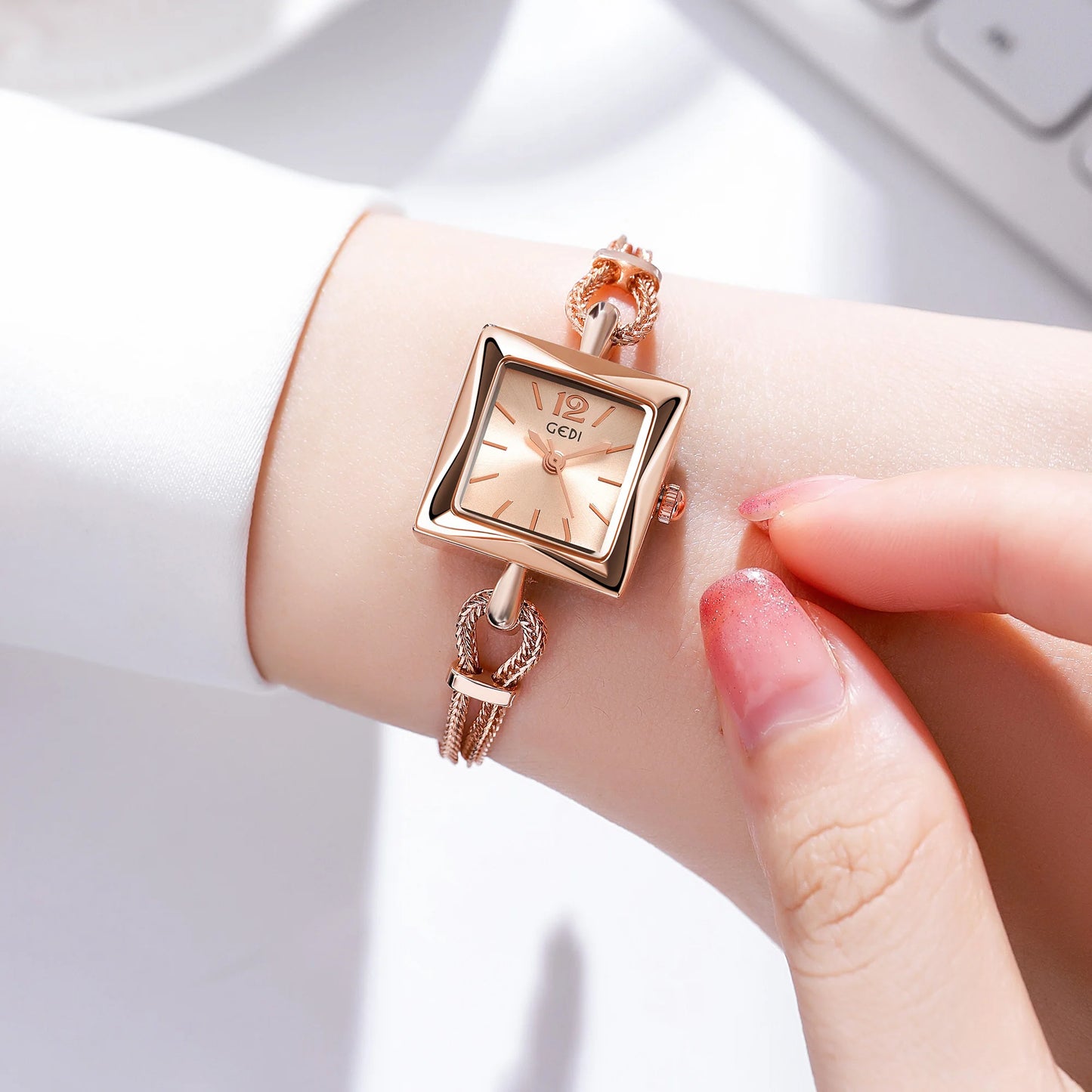 luckacco niche high-end women's watch simple small square plate alloy bracelet watch ladies medieval style quartz watch