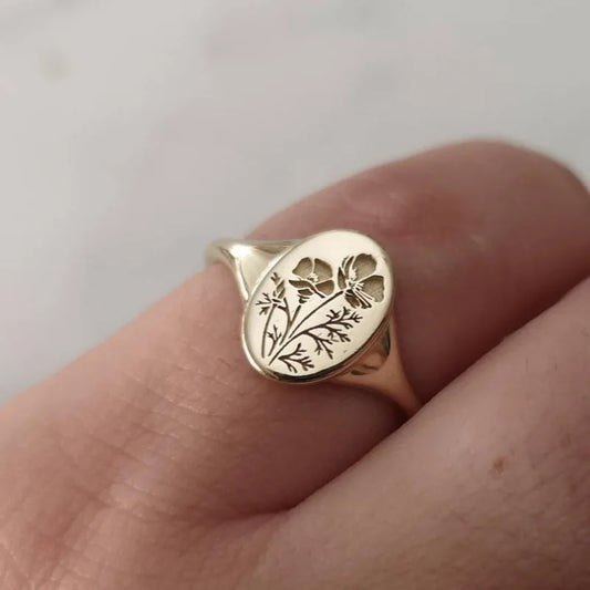 Luckacco Vintage Gold Color Grave Flower Rings for Women Trendy Round Personalized Creativity Party Rings Jewelry