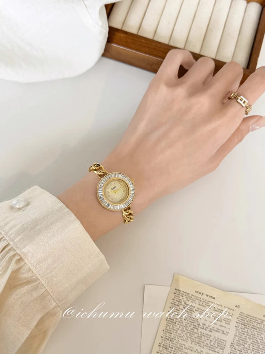 Luckacco Women's Watches 2025 Luxury Elegant Ladies Wrist Watch Gold Rhinestone Quartz Wristwatch Vintage Female Small Clock reloj mujer