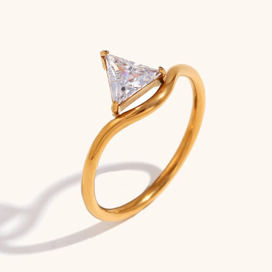 Luckacco La. Muses Sparkling Luxury Water Drop Shaped Cubic Zirconia Stainless Steel Women's Ring 18K Gold Plated Waterproof Jewelry Gift
