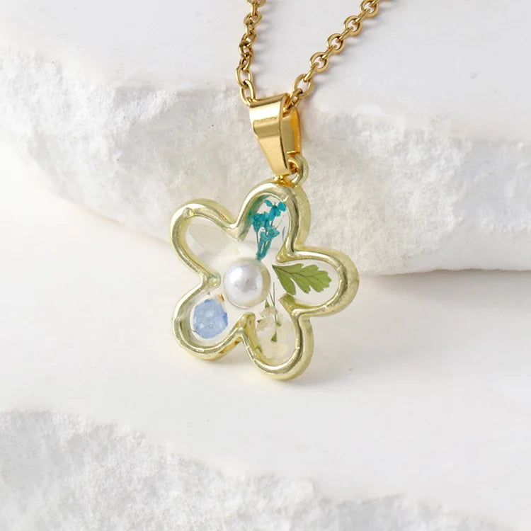 luckacco elegant dried flower charm necklace handmaking epoxy resin flowers necklace unique plant design series chain necklace