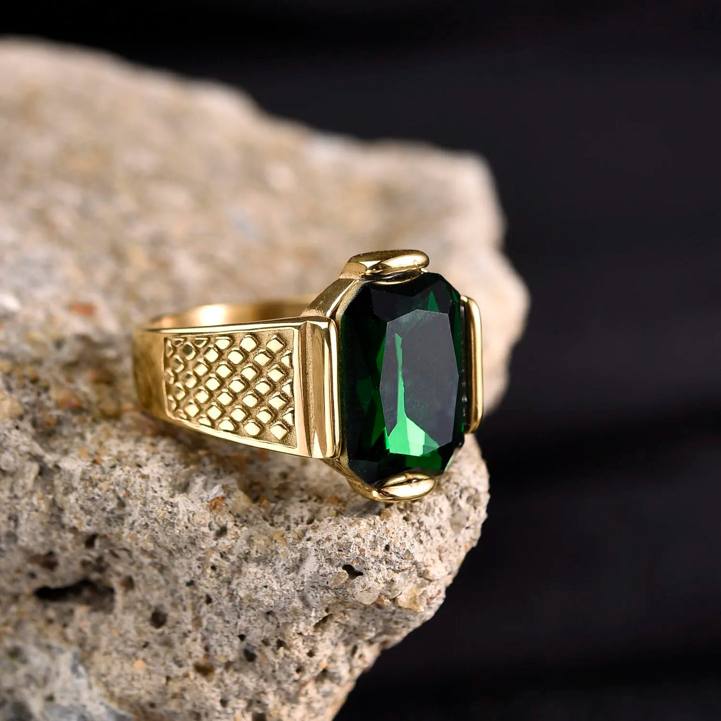 luckacco r3351g men's high quality vintage stainless steel gemstone styles ring jewelry