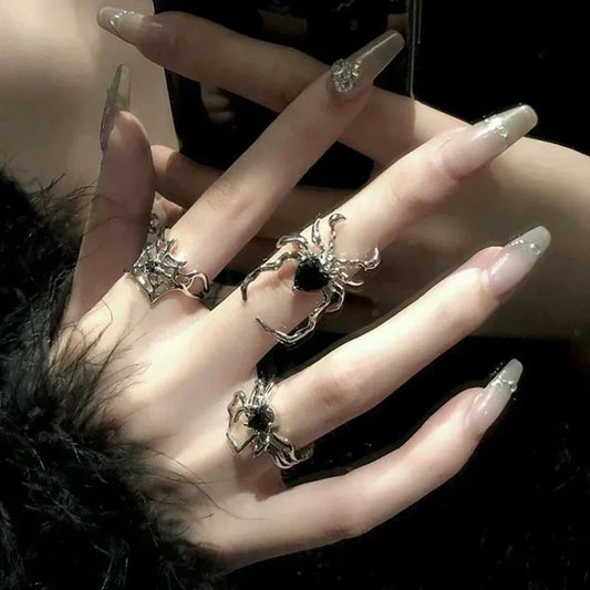 Luckacco Gothic Punk Black Zircon Animal Spider Finger Rings for Women Creative Vintage Insect Rings Halloween Cool Stuff Party Jewelry