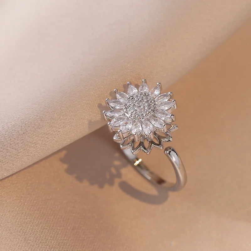 luckacco luxury zircon four-leaf clover rotating ring lucky transfer jewelry gift for children tik tok same style for women for friends