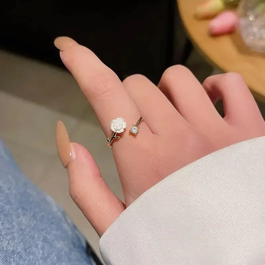 Luckacco New Trend Luxury Rings for Women Gold Plated Stainless Steel Rose Ring Fashion Aesthetic Jewelry Temperament Anillos Mujer