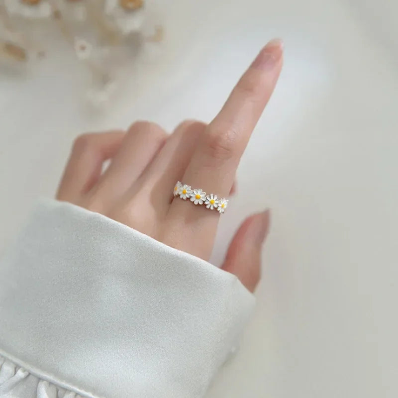 luckacco vintage daisy flower rings for women style adjustable opening finger ring bride wedding engagement statement jewelry