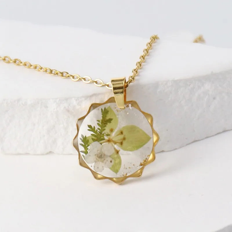 luckacco elegant dried flower charm necklace handmaking epoxy resin flowers necklace unique plant design series chain necklace