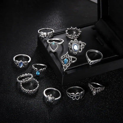 Luckacco 13Pcs/Set Vintage Carved Hollow Flower Crown Love Rings for Women Trendy 2024 Retro Exquisite Fringer Rings Party Jewelry Gift